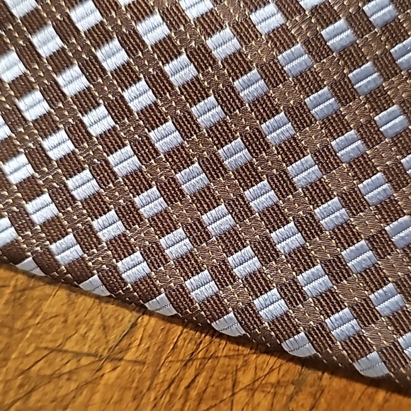 Calvin Klein Silk Tie - Picture 6 of 8
